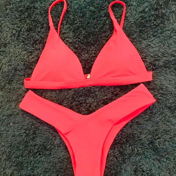 ❌LAST ONE❌Fucsia Print Cheeky Bikini - Picture 4 of 4